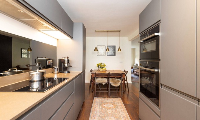 New Town Cottage | JOIVY Delightful maisonette near Edinburgh Castle