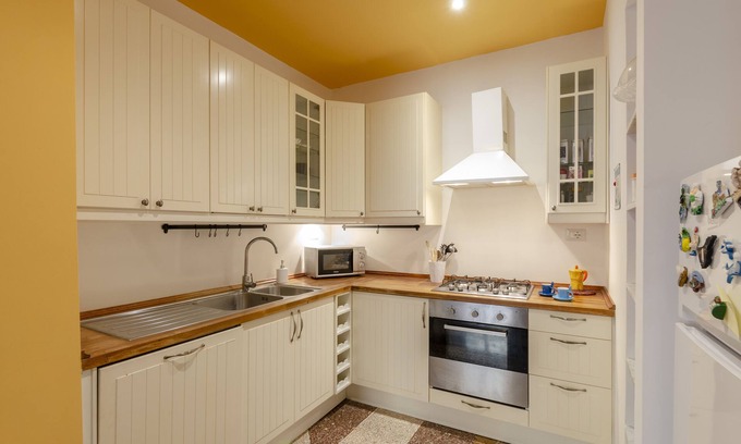 Castelletto Apartment | JOIVY Family Flat, 5 Mins to Piazza Corvetto