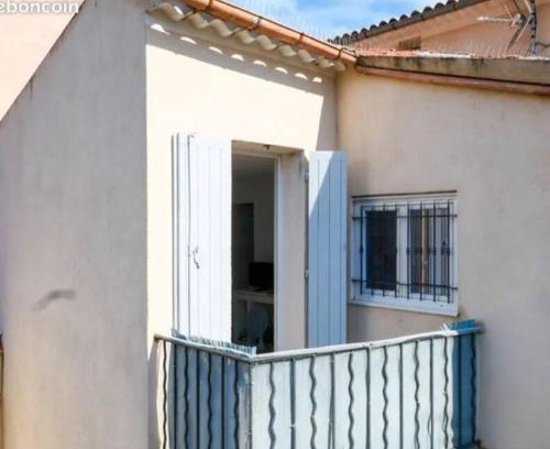 Le Pradet Apartment | Joli 2 pièces rénové à proximité des plages