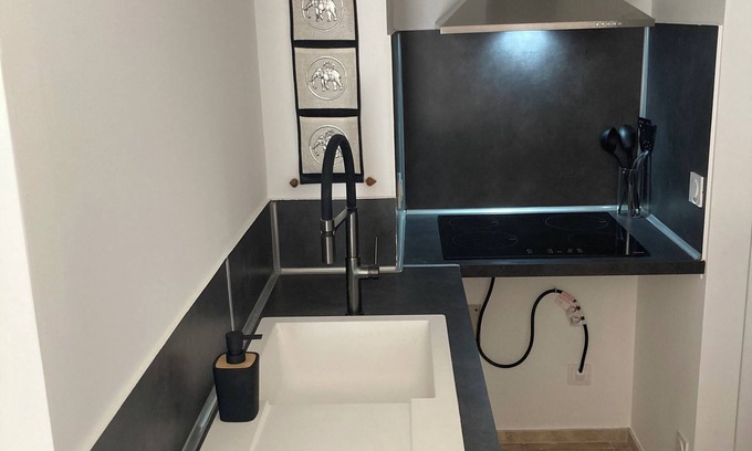 Villeneuve Apartment | Joli Studio 30m2