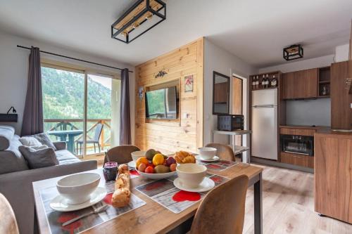 Isola Apartment | Joli T2, Centre, Parking privé, Wifi, Local à ski