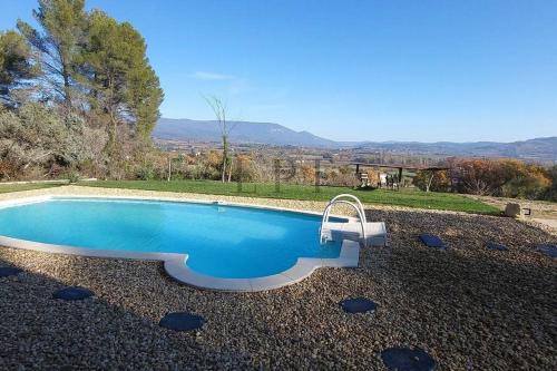 Saint-Saturnin-les-Apt Villa | Jolie maison avec vue imprenable, piscine, jeu de boules, calme au cœur du Luberon
