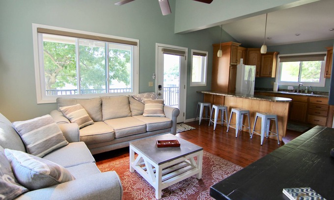 Rocky Mount House | JOMO - Unit 3 TriTerrace *Relax Lakefront *Enjoy Fam