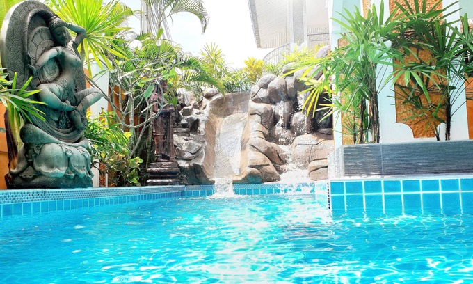 South Pattaya Villa | JOOPLAND Luxury Pool Villa Pattaya Walking Street 6 Bedrooms