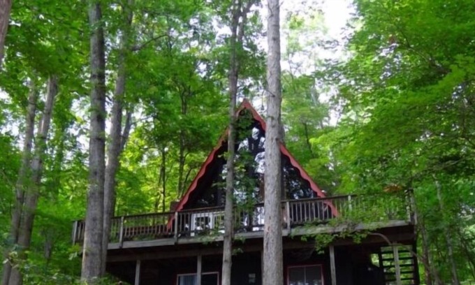 North Shore House | Jordan's Chalet - Wifi, A-Frame Chalet, Great View.