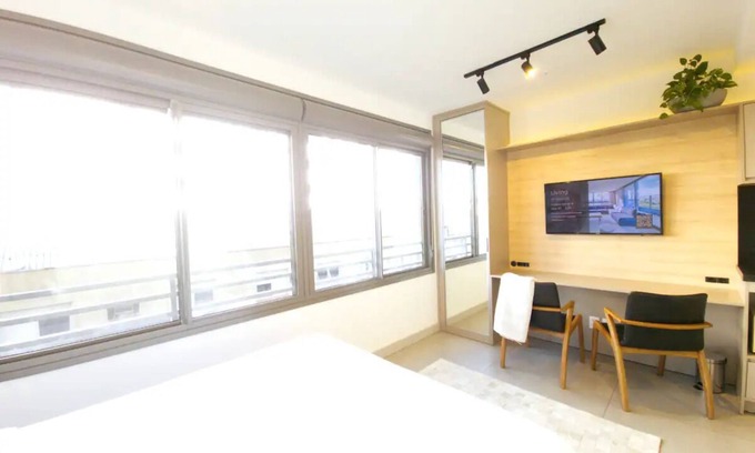 Farroupilha RV Rental | JP Redenção, Unique Studio at Downtown Porto Alegre