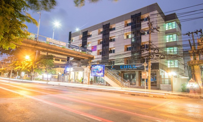 Suan Luang Hotel | JR Mansion