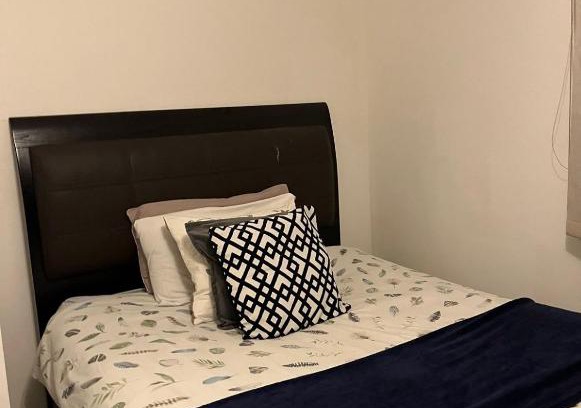 Chorlton-on-Medlock House | Juana's private room
