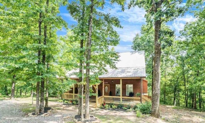 Ranger Cabin | Judah’s Cabin quiet cabin in the woods