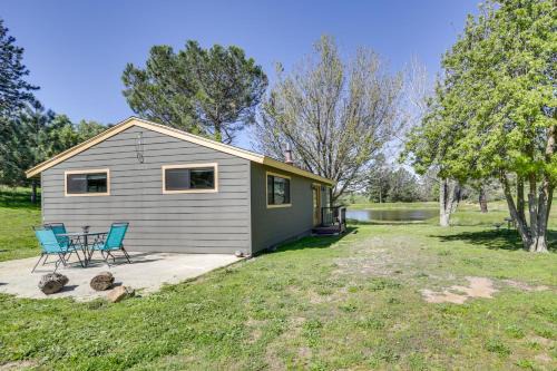 Julian House | Julian Cottage Stay with Near Wildlife and Wineries