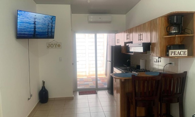Coatepeque House | Juliette's Home