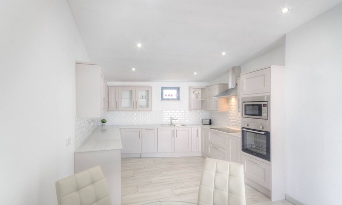 Barao de Sao Joao House | JULY SPECIAL OFFER Modern 2 bedroomed portuguese house