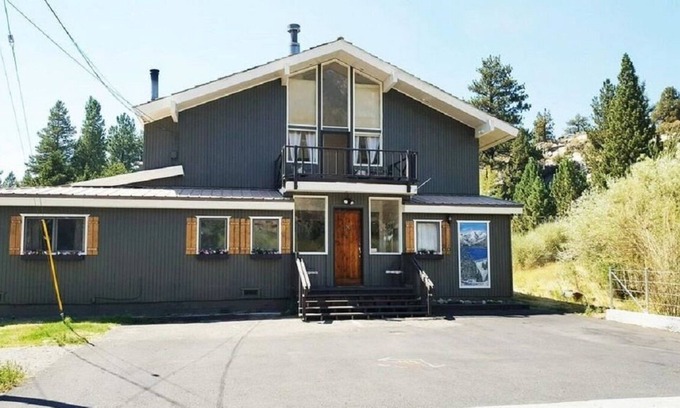 June Lake Ski Chalet | June Lake Chalet located in the quintessential June Lake Village, Sleeps 5.