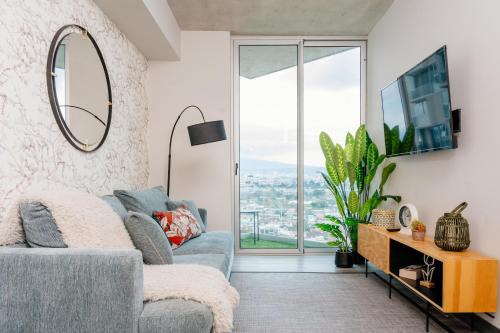 Mata Redonda Apartment | Jungle at 24, City Views and Wonderland Vibes!