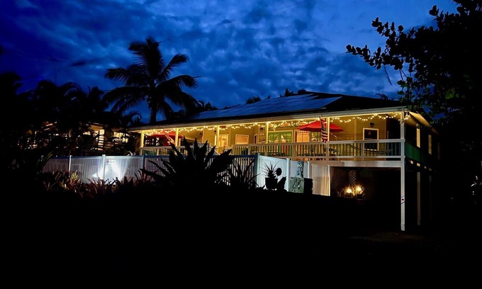 Kapoho Apartment | Jungle Bamboo Room: Watch Whales, Breakfast included at Ala Kai Bed & Breakfast