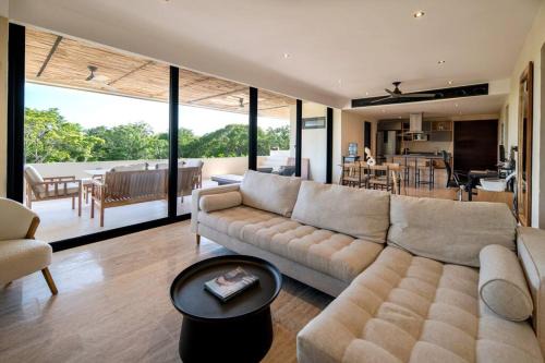 Soliman Bay Apartment | Jungle Sky Loft