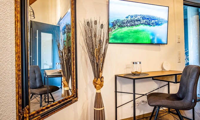 Waggershausen Apartment | Junior Suite-Executive-Private Bathroom-Mountain view