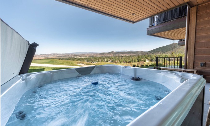 Park City Condo | Juniper by Luxury Mountain Destinations