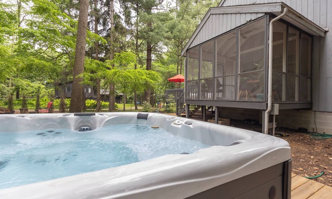 Shorewood-Tower Hills-Harbert House | Juniper Presents: La Maison du Lac: Hot Tub + Fire Pit Near Dunes