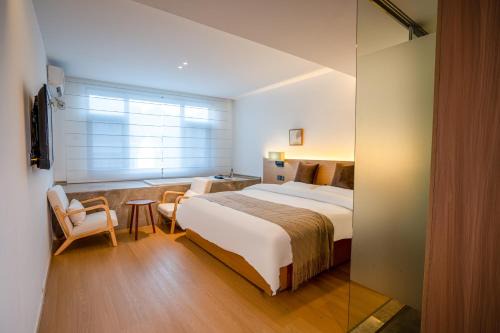 Yongding Hotel | Junlan Hotel 张家界郡澜民宿