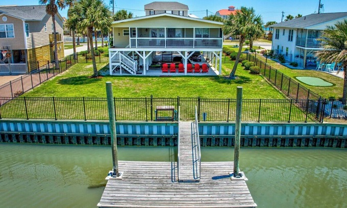 Inlet Harbour House | Just Add Water - Four Bedroom, Three Bath Channel Front House