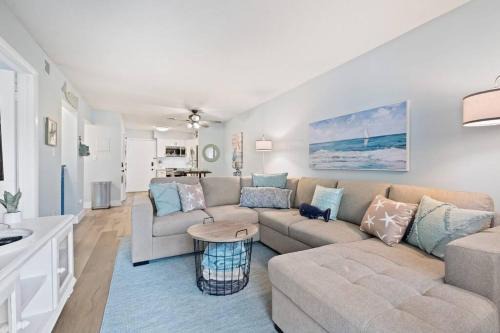 Folly Field Apartment | Just Beachy