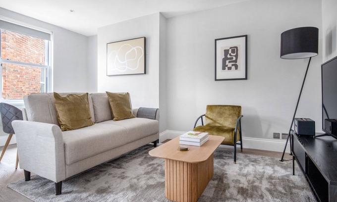 Munster Apartment | Just Built Fulham 1BR nr Parsons Green Tube, by Blueground