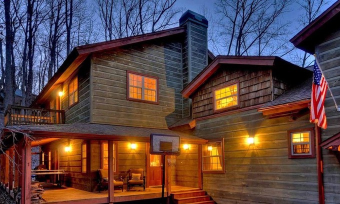Blairsville Cabin | Just Like Heaven by Escape to Blue Ridge