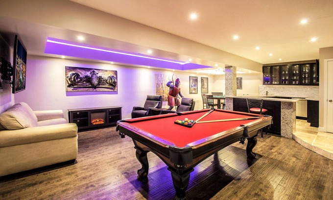 Canyon Gate House | Just Listed! - Beautiful 4 Bed 3 Bath Close To Strip W/pool/spa/gameroom