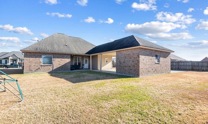 Sunshine House | Just minutes from LSU, SU & Downtown Baton Rouge!