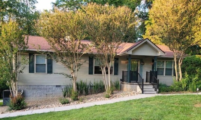 Heiskell House | Just minutes from Norris Lake