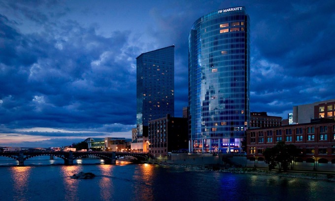 Downtown Hotel | JW Marriott Hotel Grand Rapids