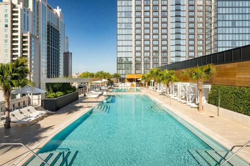 Downtown Tampa Hotel | JW Marriott Tampa Water Street