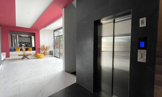 Leon Hotel | K Hotel