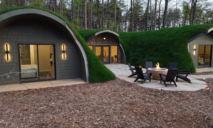 Ashley Oaks House | K-Town's Hobbit House - High Class, Underground