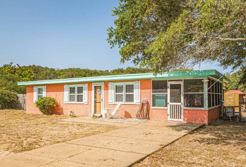 Southern Shores House | K2118 Oh So Sandy! Historic Oceanside Flat Top! Steps from Beach, Short Stays Welcomed!