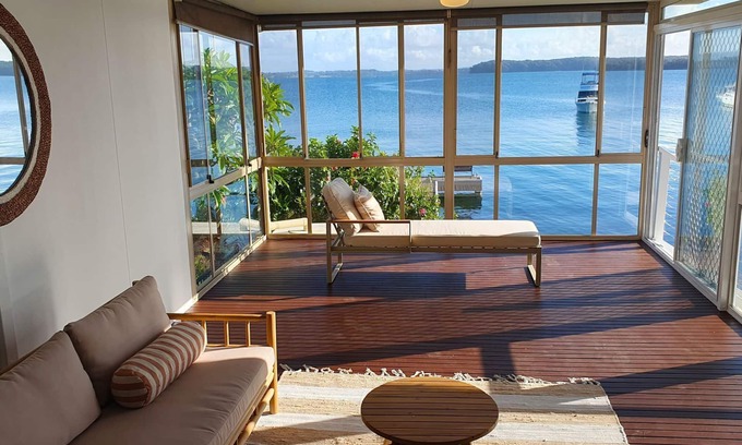 Sunshine House | Kabine Waterfront Lakehouse in Sunshine