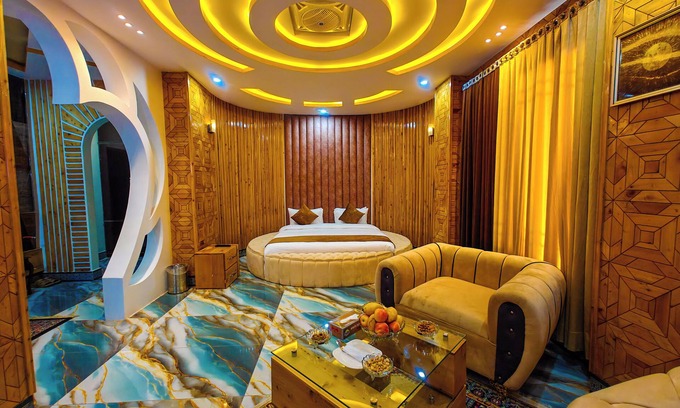 Kalam Hotel | Kabir's Hotel Kalamas