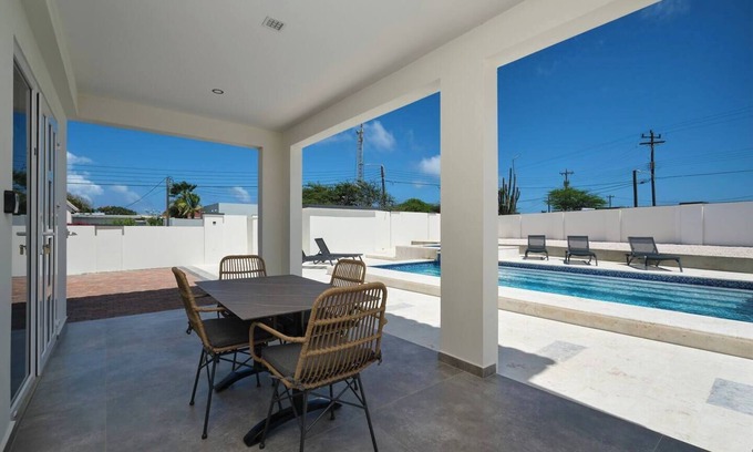 Koyari House | Kaikushi Pool Penthousenn