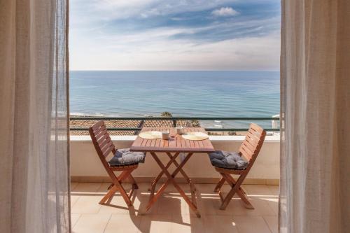 Glyfada Apartment | Kallopsia - Glifada Beach Menigos Resort by New Era