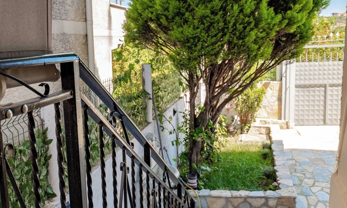 Golem Hotel | Kalpazo Kaja Vila Garden