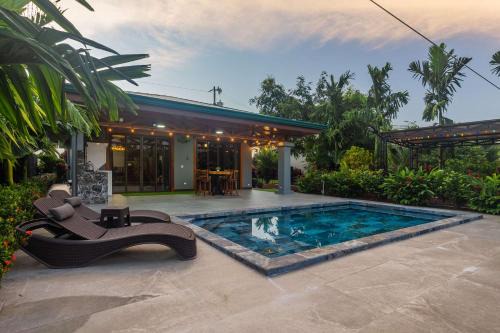 Penas Blancas Villa | Kaluma Toucan Farmstay Villa