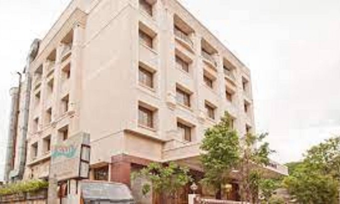 Tirupati Hotel | Kalyan Residency