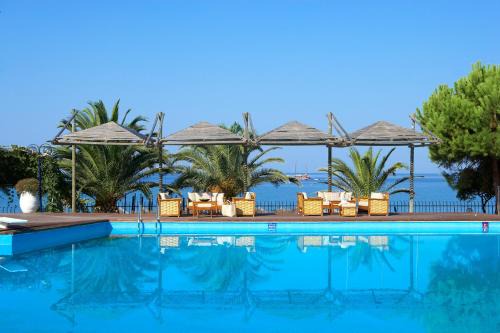 Potos Hotel | Kamari Beach Hotel