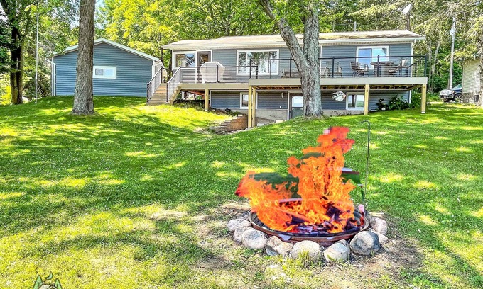 Phillips House | Kamp Kielley | 3 Bed, 1.5 Bath