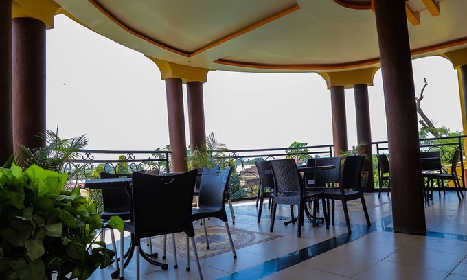 Kasese Hotel | Kamwe Kamwe Hotel & Spa