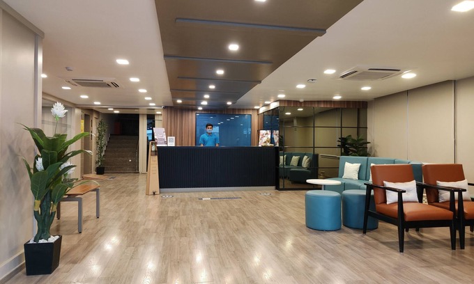 Usman Pura Hotel | Kanak Beacon Hotel