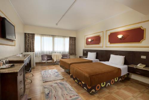 Al Duqqi Hotel | Kanzy Hotel Cairo