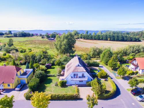 Wiek Apartment | Kapitänshaus Kittler - Sehnsucht - FeWo 1OG - DG