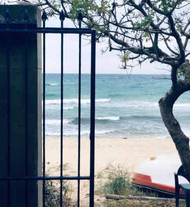 Pangaio House | Karas Resort with private beach
